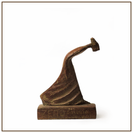 Trofeo 1972 Barro cocido 24,5x18x7,5 Colección particular.